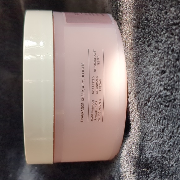 Colloidal Oatmeal Sensitive Skin Body Butter - Picture 4 of 5